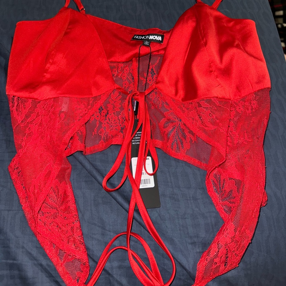 super sexy red lacey crop top